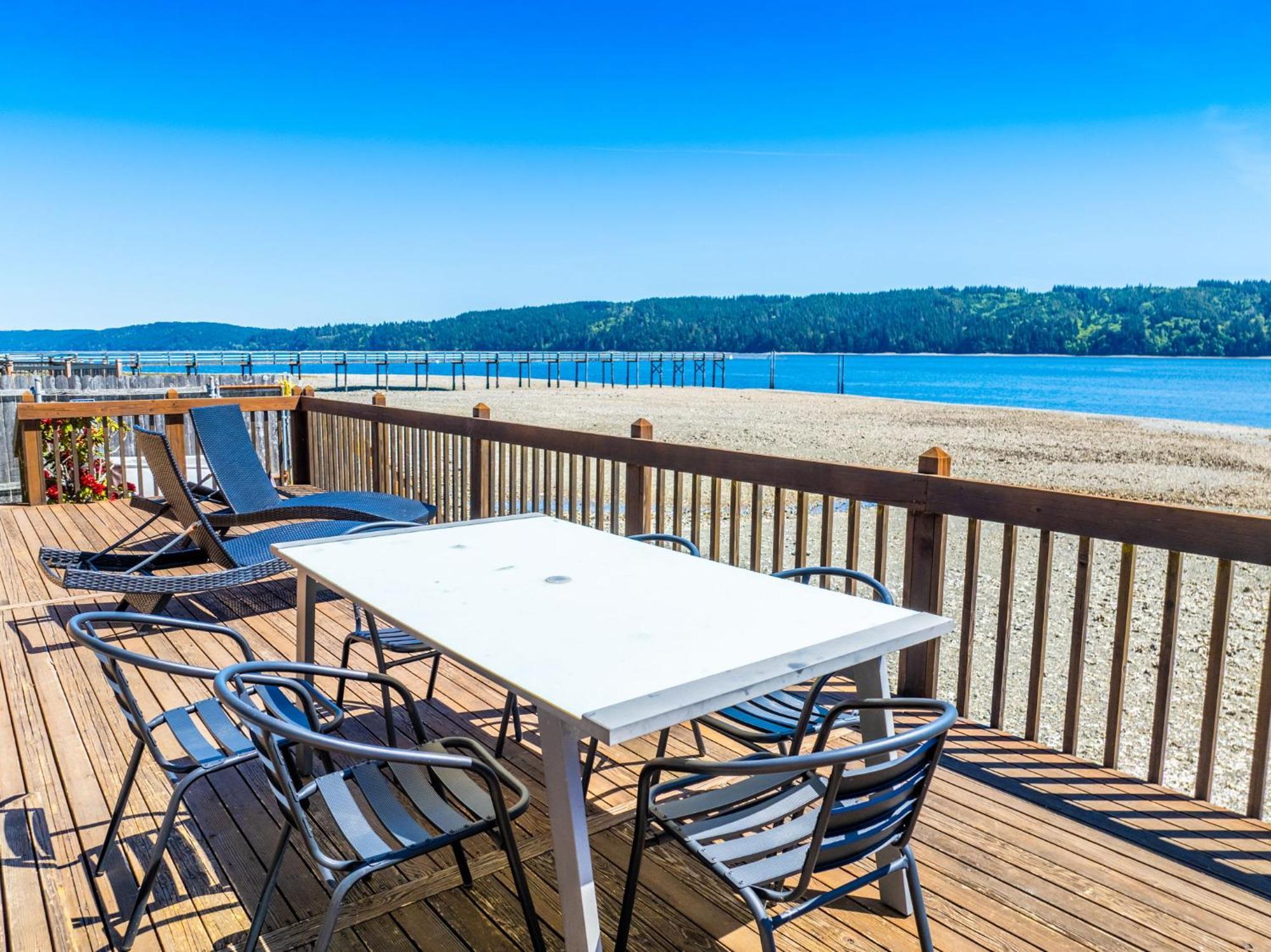 Waterfront Retreat, Relaxation, Fun In Hood Canal Hoodsport Exterior photo